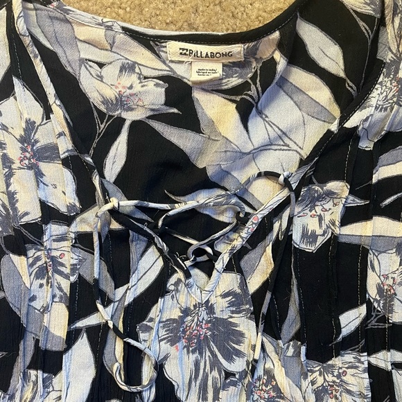 Floral blouse - Picture 2 of 2